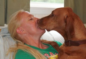 Bart kissing mommy